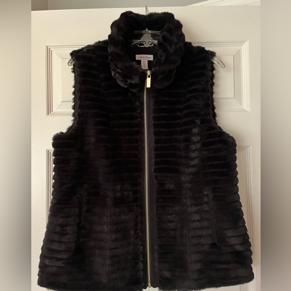 Calvin Klein Chic Black Faux Fur Vest